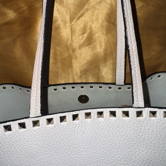 “Authentic”💟Valentino Garavani White Studded Tote Bag - Picture 7 of 11